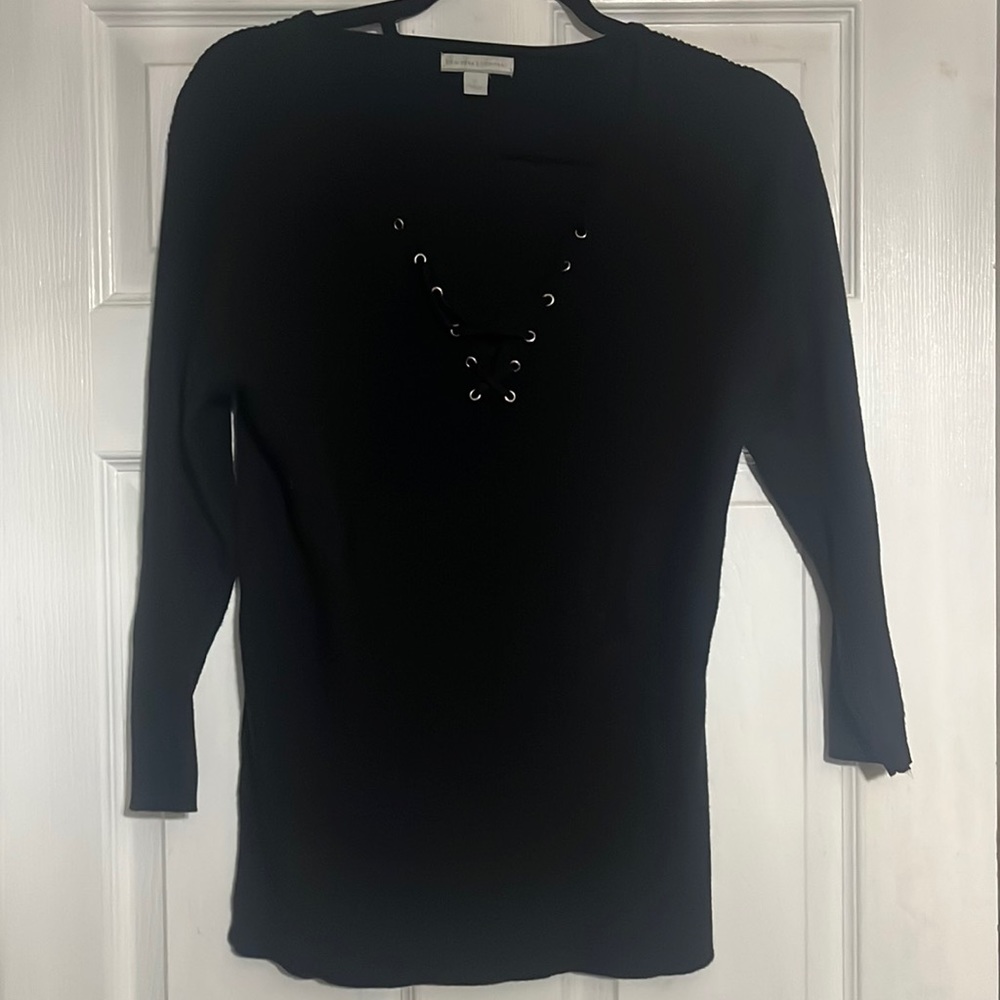 Excellent condition lace v neck sweater